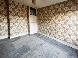 Bedroom- click for photo gallery